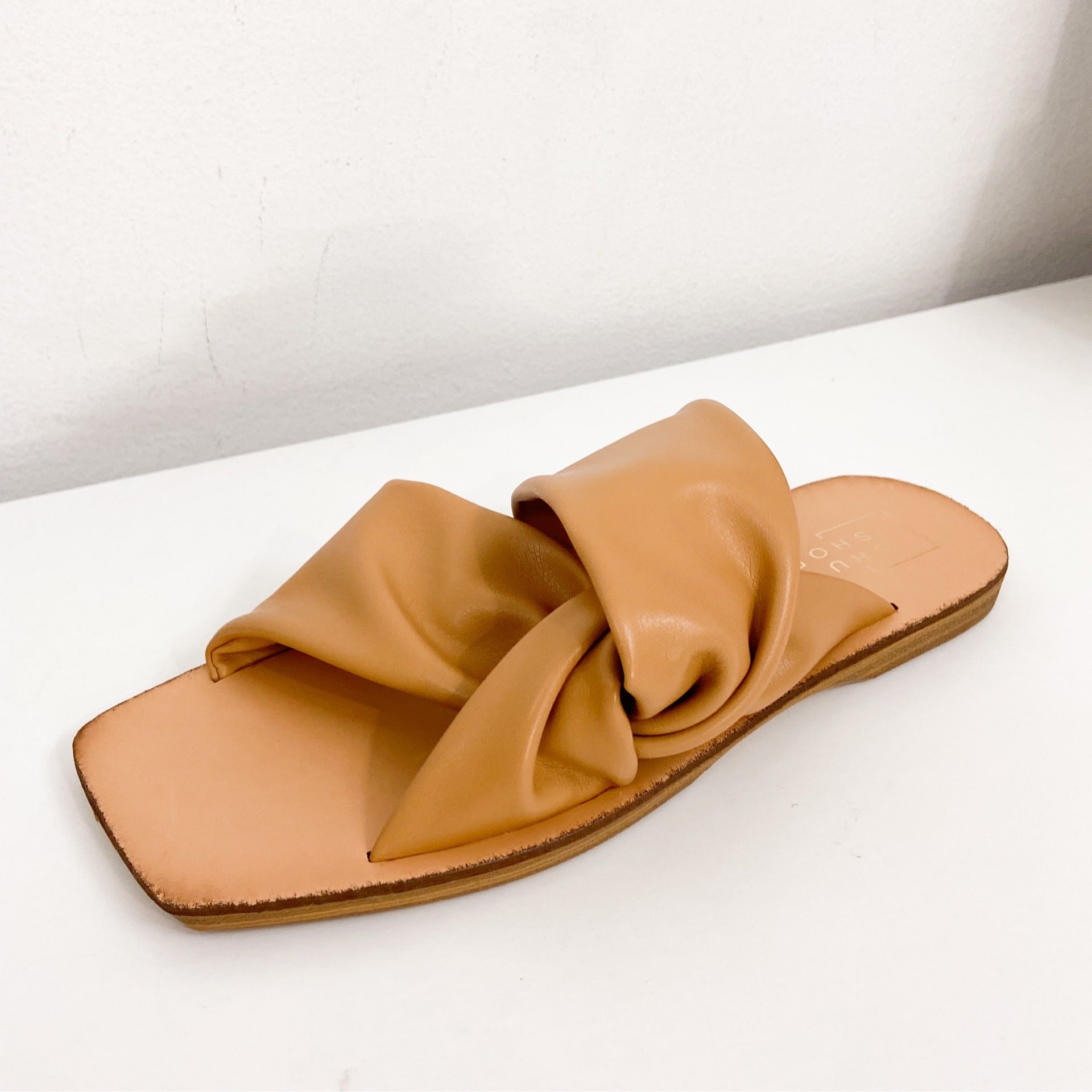 Shu Shop Constance Camel Sandals | TRUE BOUTIQUE